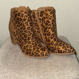 Leopard booties 7.5